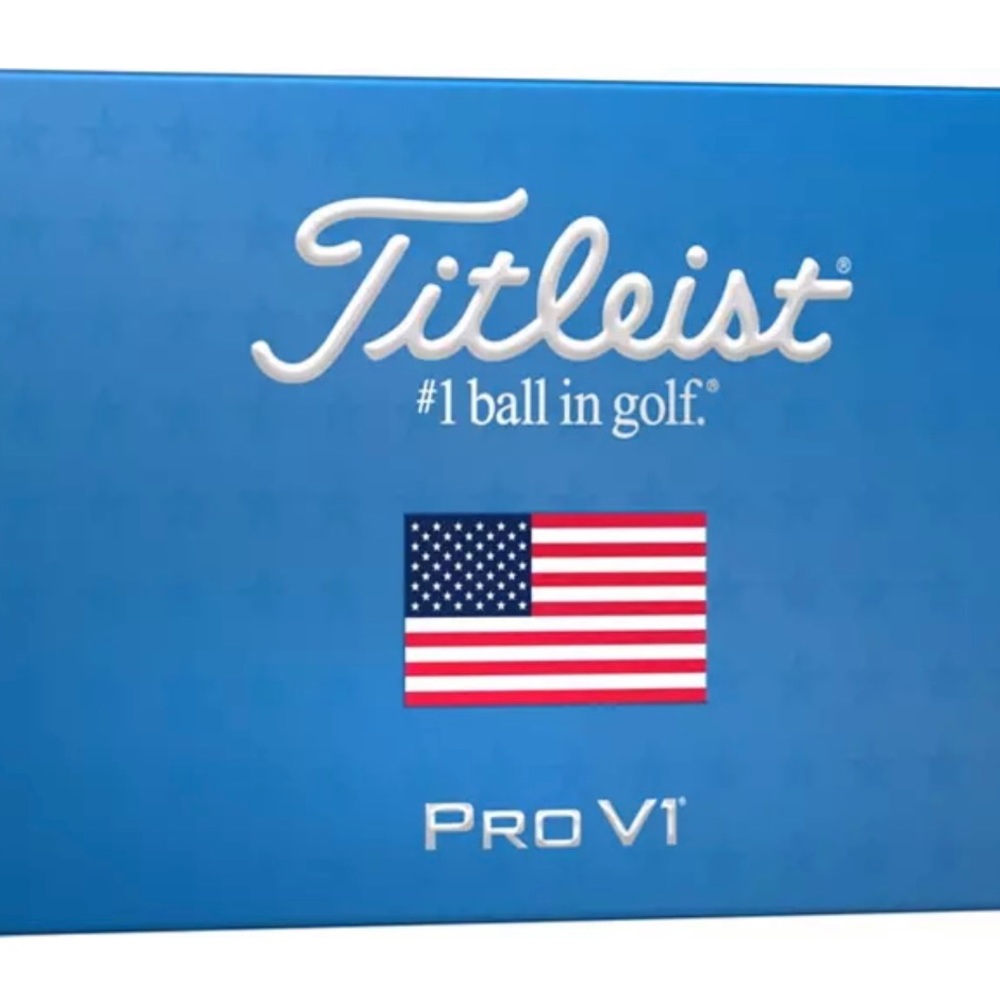 Titleist Pro V1 golf balls. 6 golf balls. Great stocking stuffer. Brand New!
